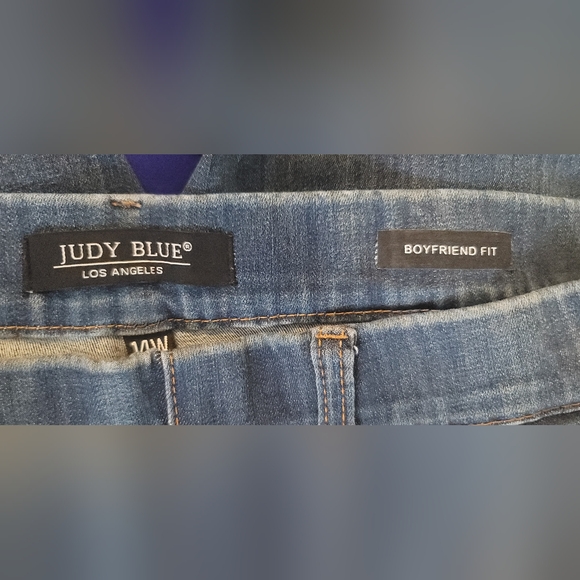 Judy Blue Pull-On Destroyed Boyfriend Jeggings - Picture 2 of 5